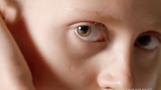 Красотка пришла на фотосессию к новому журналу для взрослых