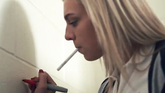 Брутальный препод жестко ебет хрупкую студентку и доводит малышку до слез