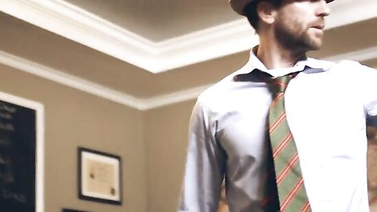 Брутальный препод жестко ебет хрупкую студентку и доводит малышку до слез