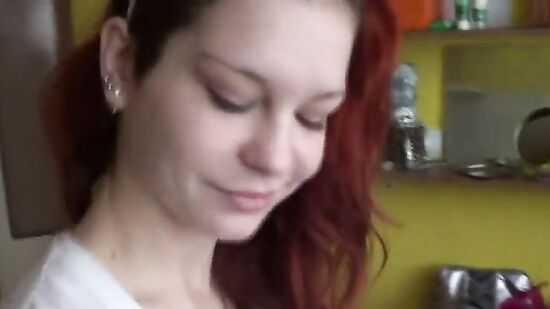 Обычный день чешской парочки и секс в домашней атмосфере