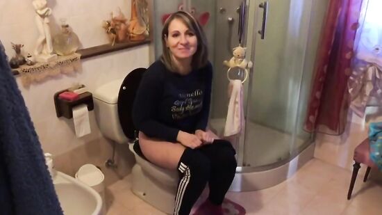 Хоум порно на кухне с зрелой и очень аппетитной мачехой