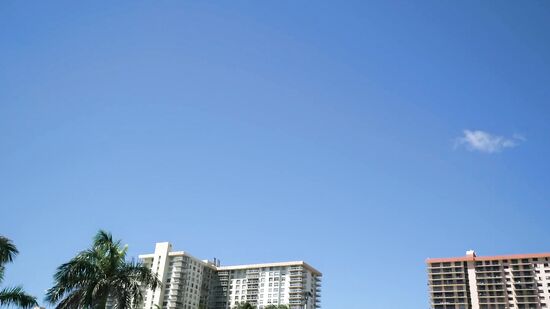 Секс с пышной девушкой за деньги - а ты бы трахнул такую?