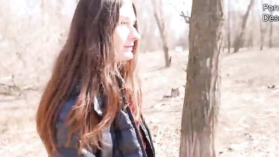 Познакомился с девушкой на лавочке и довёл её до оргазма