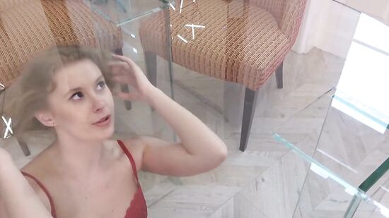 Студентка из Будапешта повелась на незнакомого папика