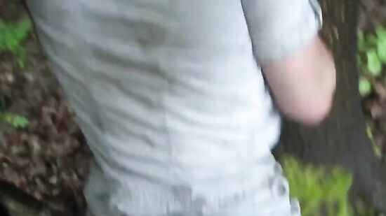 Незнакомец предложил милашке деньги за секс и она согласилась