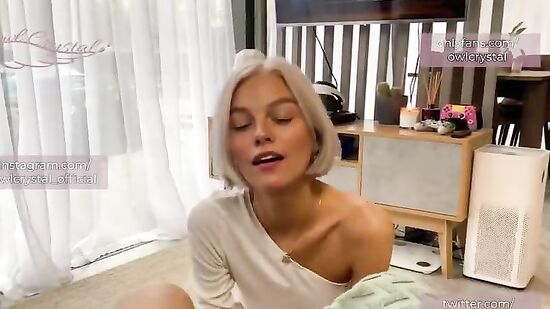 Кто-то обещал неделю минета... А потом ты мне дашь поиграть?