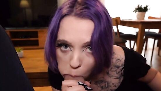 Обменялись спермой с ротика в ротик, вот это секс от первого лица...