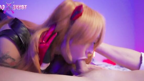 Косплей порно с рыжей красоткой с аппетитной киской