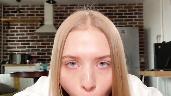 Классное порно русской парочки снятое на телефон от первого лица