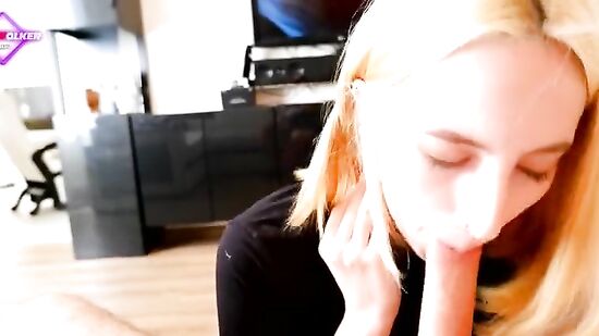 Хотел посмотреть сериалы, а ей захотелось секса