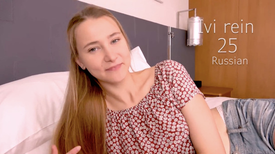 Привет, мне 25 лет, я русская девушка и пришла на порно кастинг