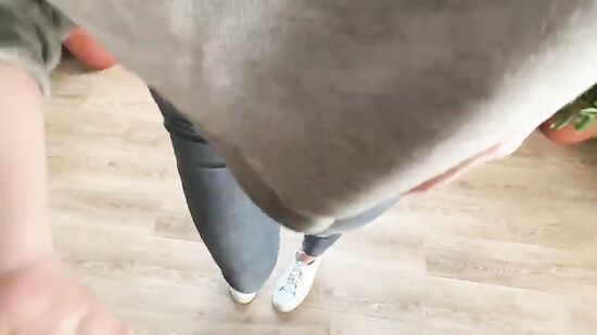 Пригласил новую девушку к себе домой, пока никого не было