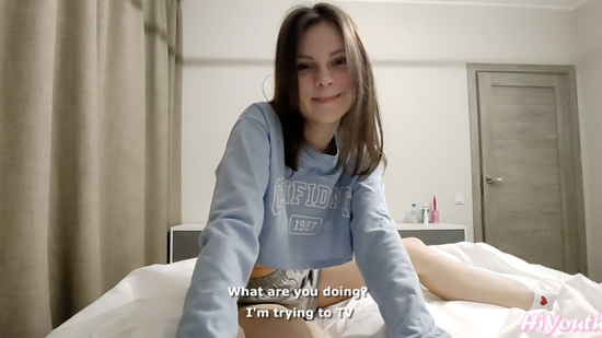 Что ты тут делаешь? - Да телик пытаюсь смотреть.. - Что интересно???