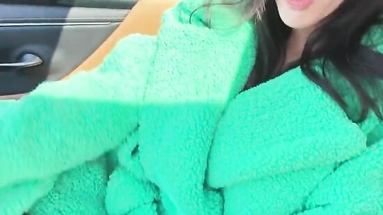 Светка ты как всегда сногсшибательна! Садись в мой Лексус!