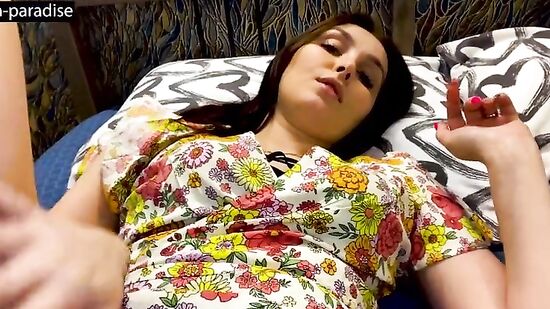 Русская мамочка узнала что муж ей изменяет и решила отомстить ему изменой с пасынком