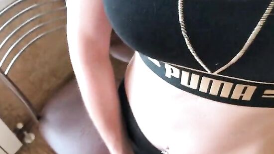 Понимаешь, отца нет, а ты в таком виде... Пасынок пристает к мачехе