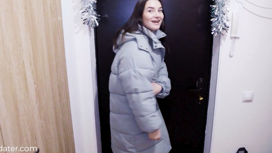 Привет, а в жизни ты еще красивие чем на фотке.. Только познакомились в интернете и сразу секс!