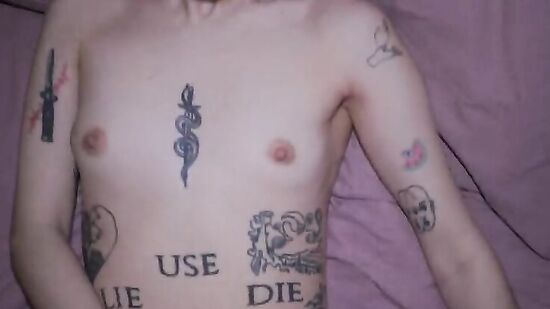 Готов лизать своей милой девушке с утра до вечера