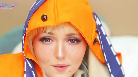 Порно косплей мастурбация с красивой блонди