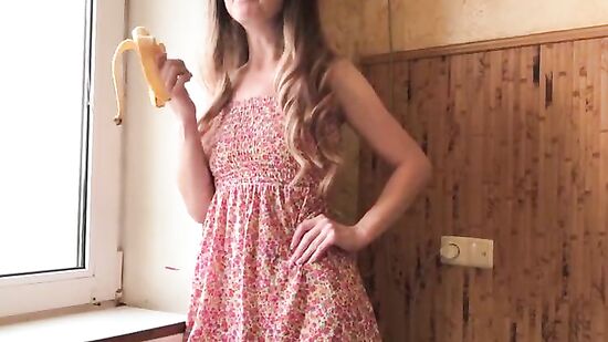 Сводная сестра Слушай.. У меня Стояк на тебя и Постоянно какие-то Фантазии..