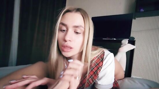 Соблазнила любимого парня на классный вечерний секс