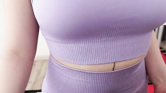 Ты зачем меня облила? - А ты, что меня пугаешь??