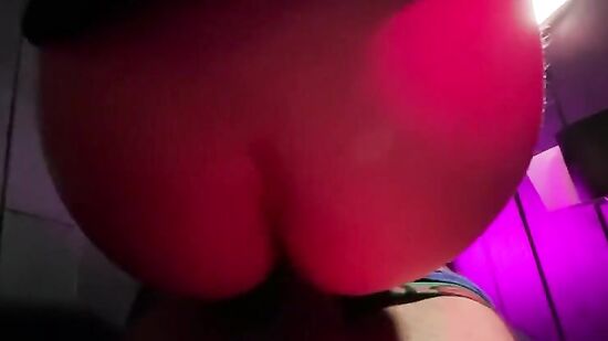 Девушка, здасте.. я просто не мог не подойти, вы такая красивая...