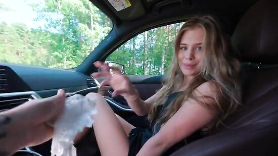 Классная машина! - Спасибо! - Вот мои трусики, держи!