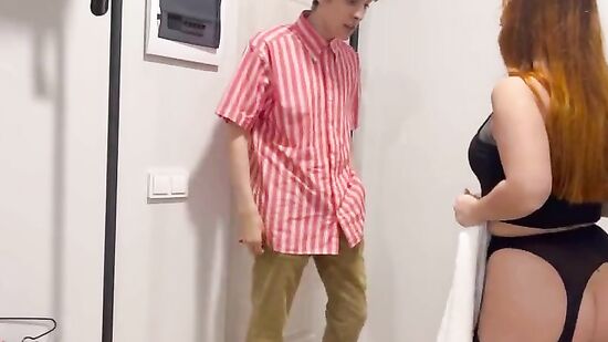 Ну ни хрена себе вы здесь курьеров встречаете...