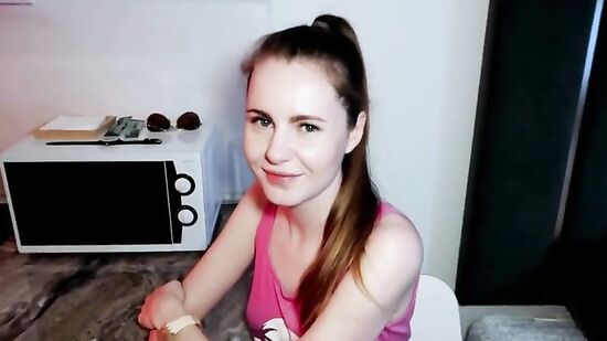 Моя женушка вкусно готовит, а делает минет и трахается еще лучше