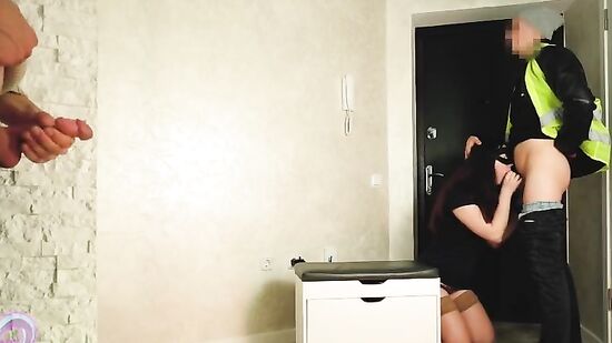 Приготовил подарок для своей жопастой жены