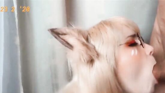 Свит Фокси сосет член соседу и кушает сперму