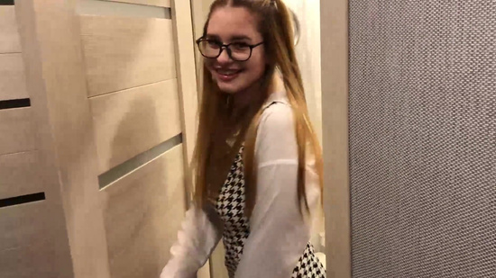 Русская пара в домашнем порно с разговорами на английском языке