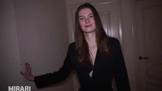 Молодая эскортница приехала на секс и пообещала что парень будет доволен