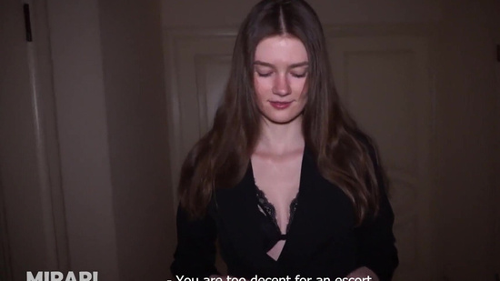 Молодая эскортница приехала на секс и пообещала что парень будет доволен