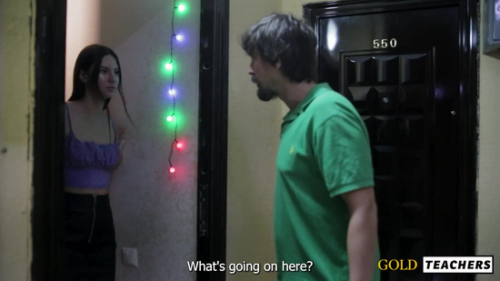 Быстрый секс с соседкой в аппетитную киску