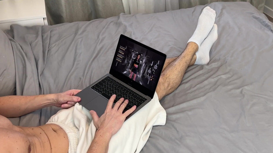 Выбрал кого трахнуть и трахнул со спермой в рот