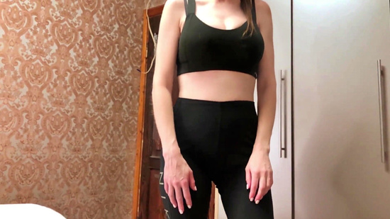 Ты что здесь делаешь? - Да так ничего, я думал ты на пробежке. Мачеха застукала пасынка