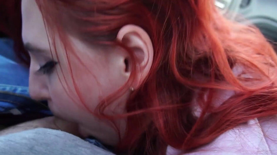 Я знала что я симпатичная, но не на столько)